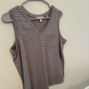 NWOT! Title Nine Tank Top Grey- Medium